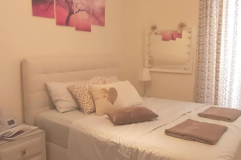 Theano'S Cozy & Quiet Lux Central Flat - Wifi & Full Amenities Patras Ngoại thất bức ảnh