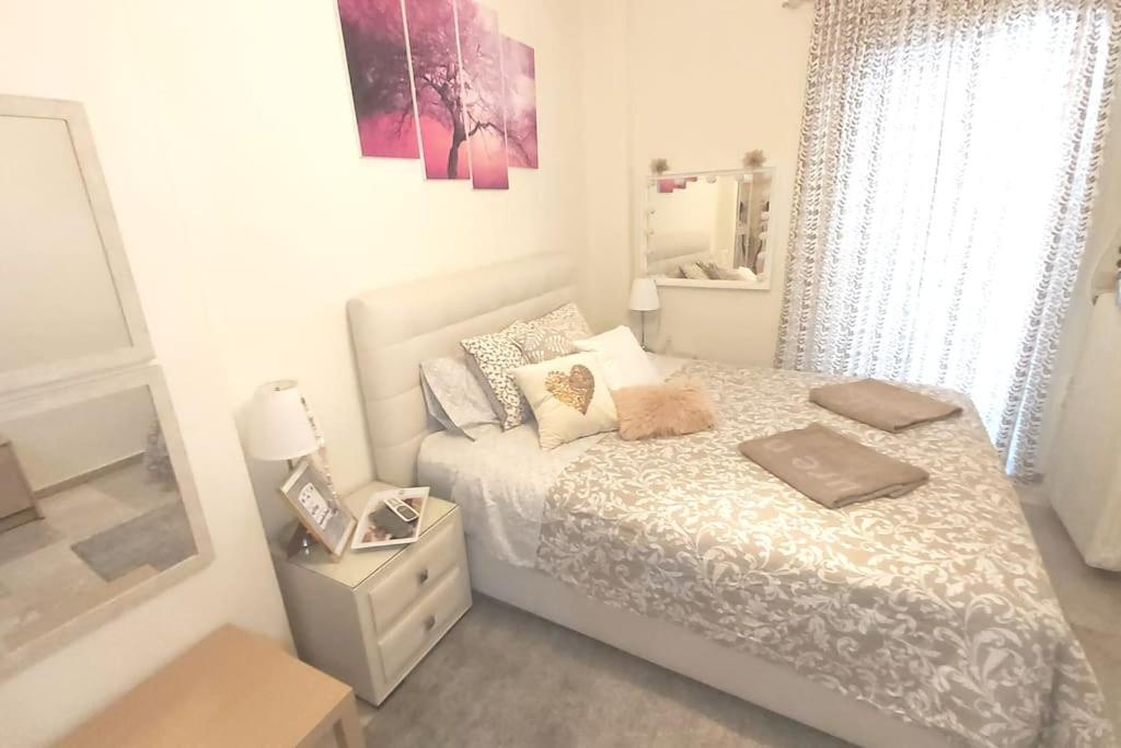 Theano'S Cozy & Quiet Lux Central Flat - Wifi & Full Amenities Patras Ngoại thất bức ảnh
