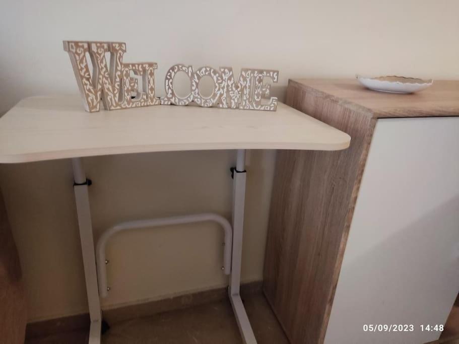 Theano'S Cozy & Quiet Lux Central Flat - Wifi & Full Amenities Patras Ngoại thất bức ảnh