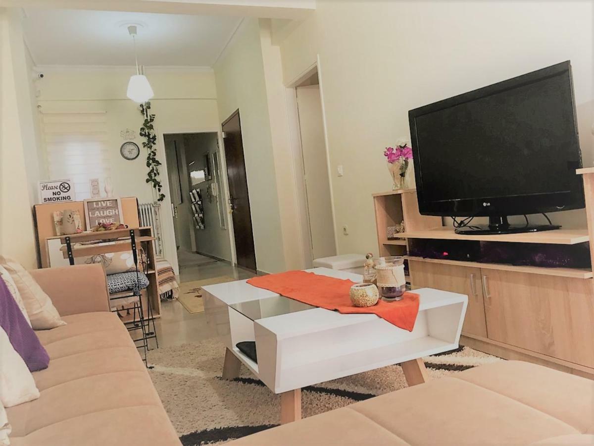 Theano'S Cozy & Quiet Lux Central Flat - Wifi & Full Amenities Patras Ngoại thất bức ảnh