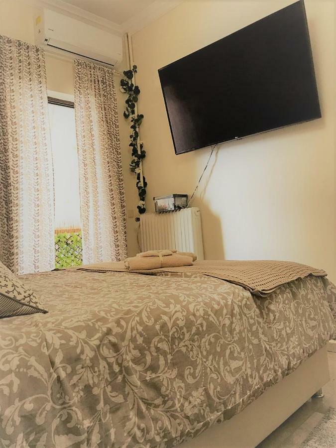 Theano'S Cozy & Quiet Lux Central Flat - Wifi & Full Amenities Patras Ngoại thất bức ảnh